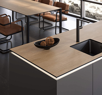 7120/7 Carpenter Oak HPL Compact elga